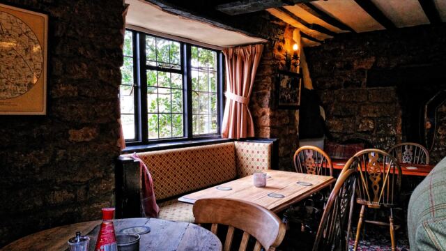 The Rose & Crown - Ratley (6)