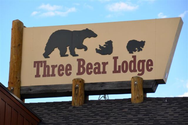 Three Bear Lodge (1)