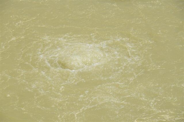 Sulphur Caldron (2)