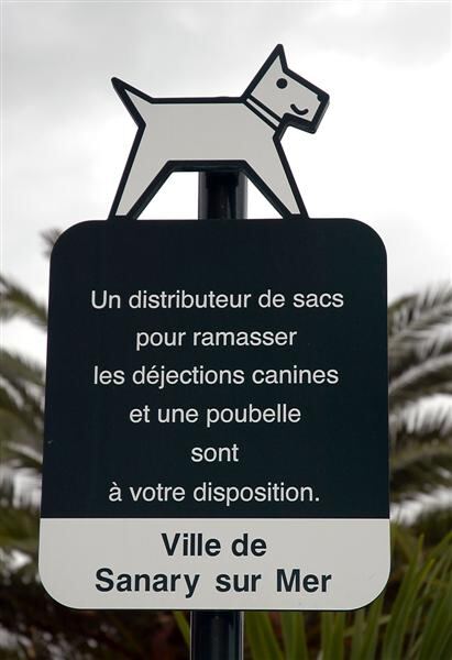 Scoop your poop (in French)