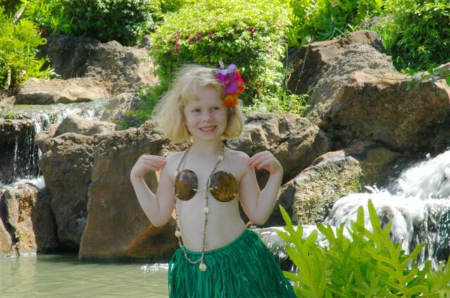 Kiersten - hula waterfall (7)