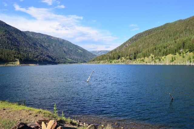 Earthquake Lake (5)