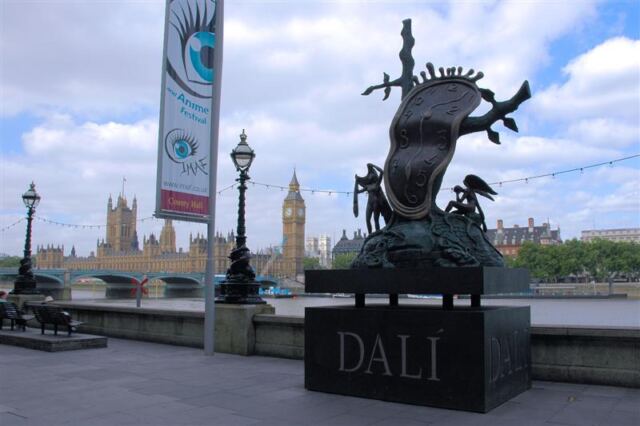 Dali and Parliament