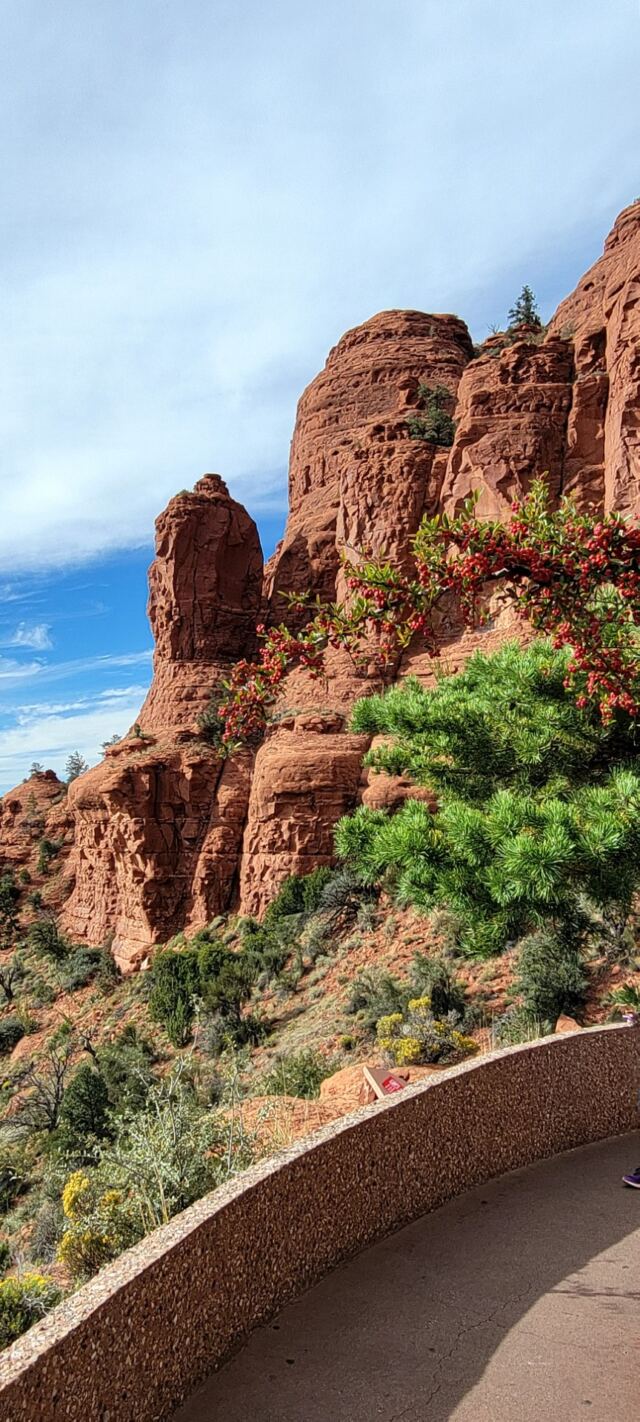 Chapel of the Holy Cross - rock formations (06)
