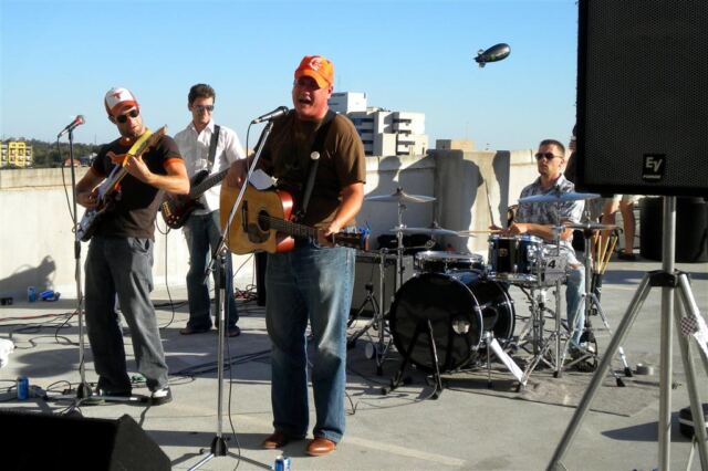 Lucas Cook performs at LN tailgate (12)