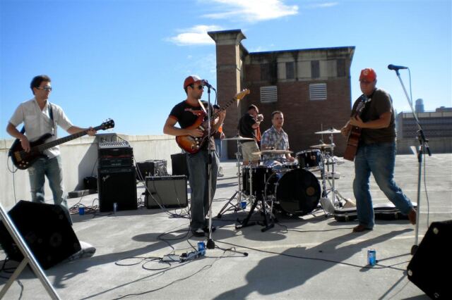 Lucas Cook performs at LN tailgate (2)