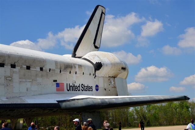 Discovery outside (15)