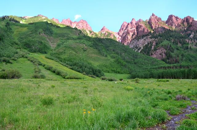 Maroon Bells - surrounding hills 06