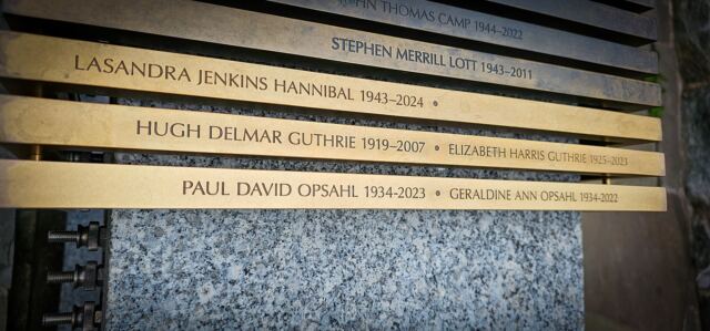 Memorial plaque 1