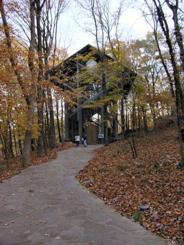 thorncrown-chapel-1-
