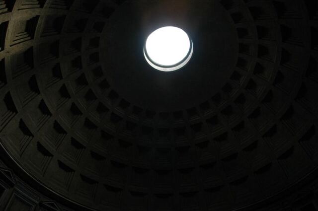Pantheon Oculus (2)