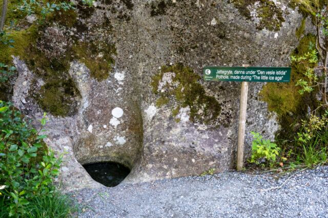 Briksdal pothole