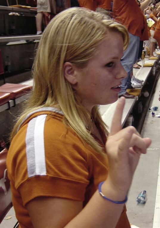 Hook'em Mel
