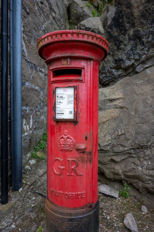 King George mailbox