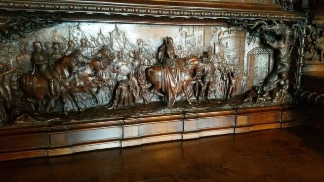 warwick-castle-great-hall-buffet-details-3