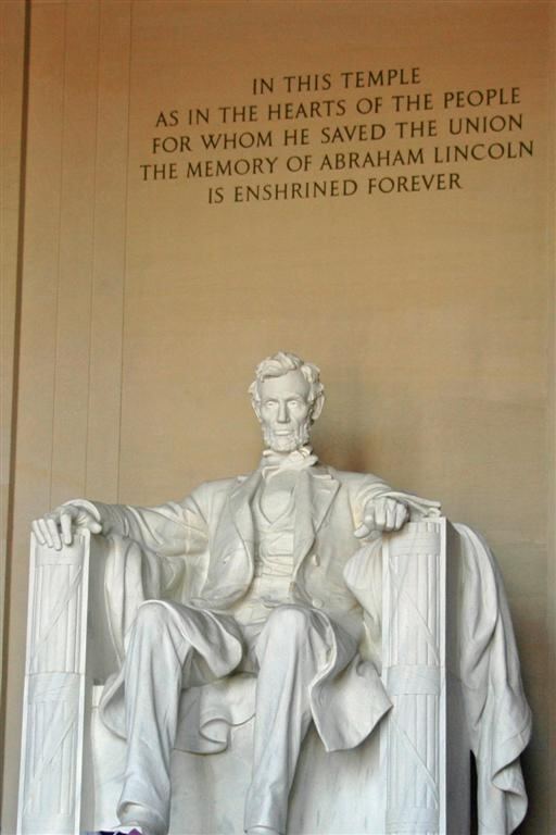 Lincoln Memorial interior (3)