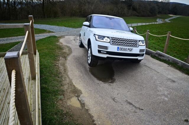 Range Rover moguls (5)