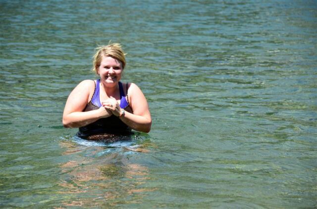 Mel decides it's pretty cold water