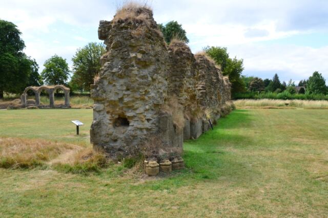Hailes Abbey ruins (49)