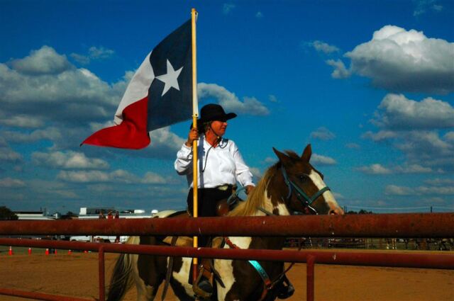 texas-flag-and-blue-texas-skies