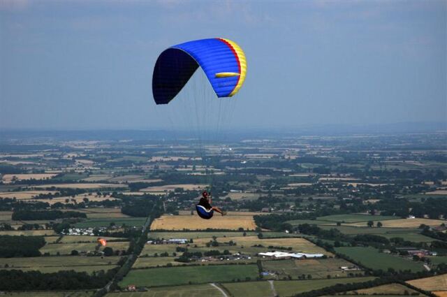 Parasailing over the Malverns (6)