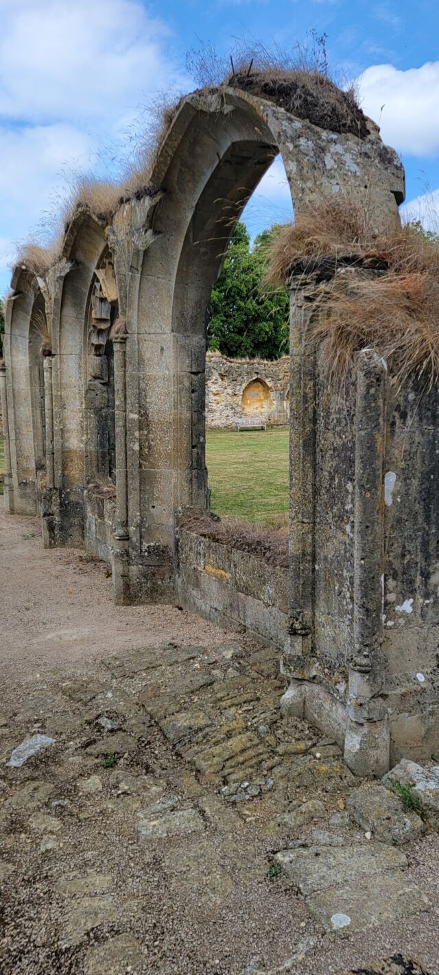 Hailes Abbey ruins (42)