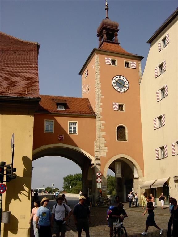 tower-entrance-at-bridge