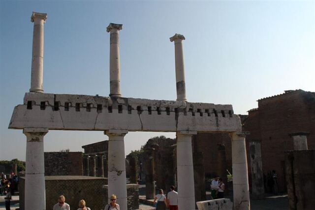 Pompeii Basilica (7)