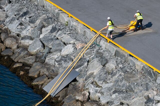 Casting off the large ropes