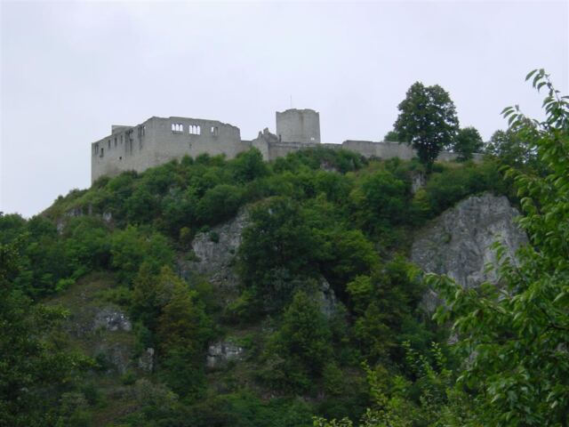 castle-on-hill-2