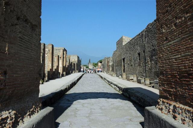 Pompeii streets