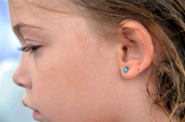 lizzy-s-newly-pierced-ears