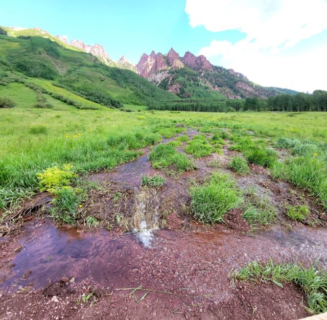Maroon Bells - surrounding hills 07