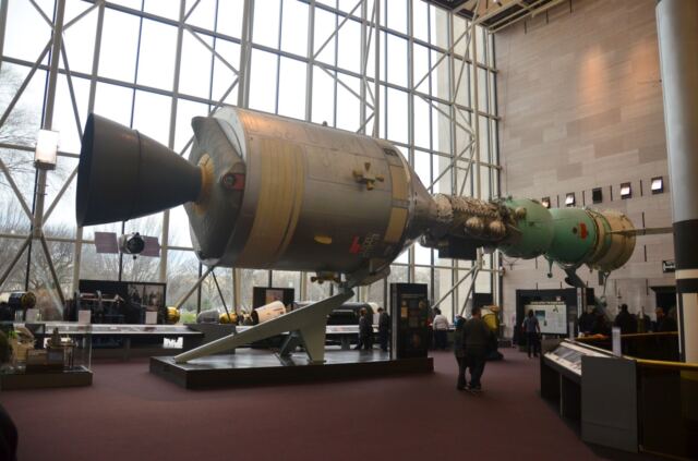 NASM-Apollo-Soyuz-mockup-1-