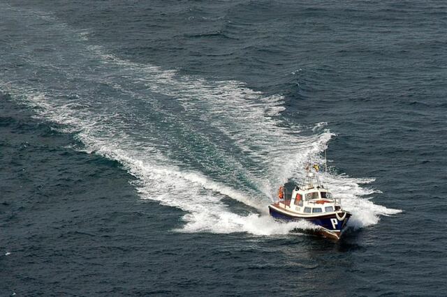 Pilot boat (1)