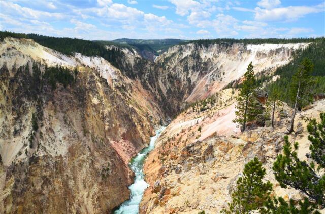 Yellowstone Grand Canyon from Inspiration Point (4)