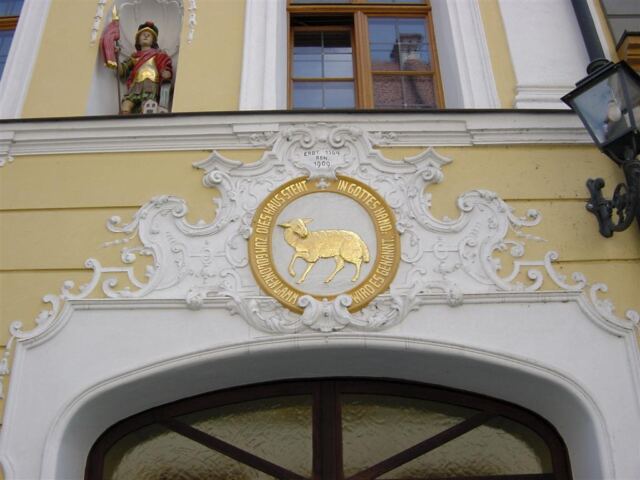 golden-lamb-over-doorway
