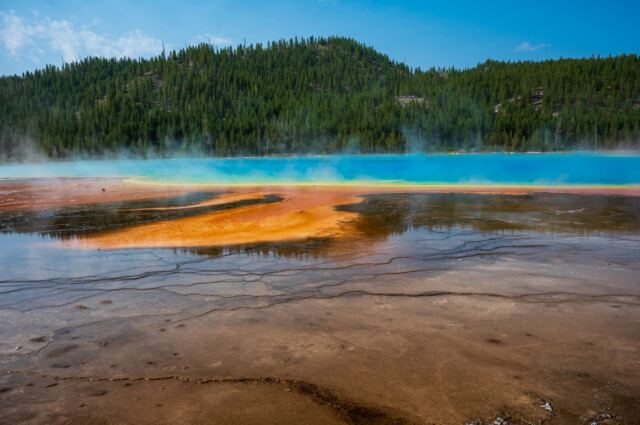 Grand Prismatic Spring from boardwalk (05)