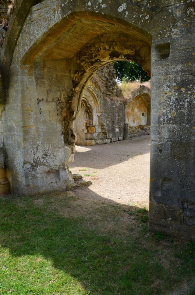 Hailes Abbey ruins (57)