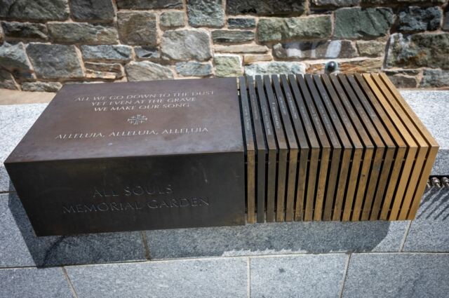 Memorial plaque 4