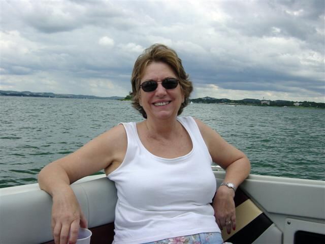 mom-enjoys-the-lake