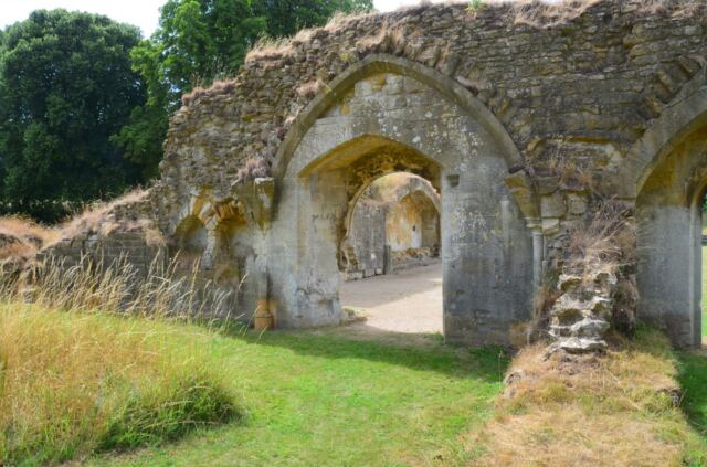Hailes Abbey ruins (56)