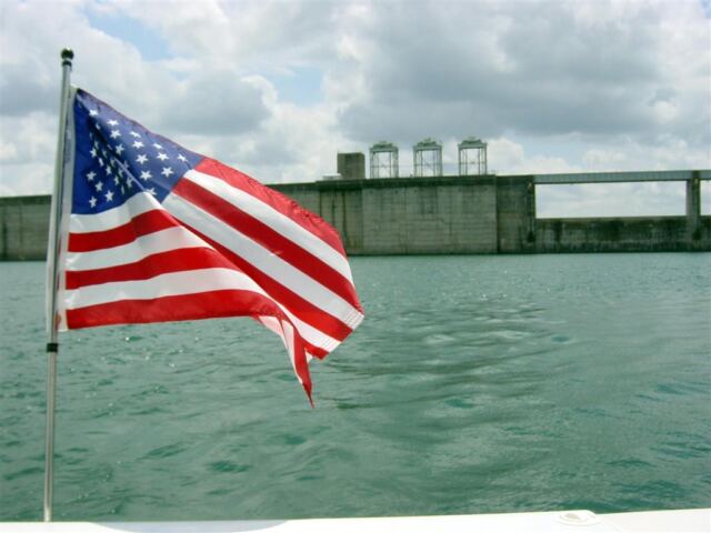 flag-and-dam