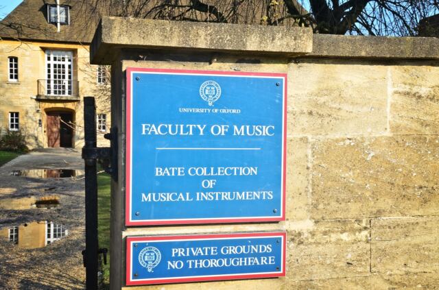 Bate Collection of Musical Instruments - Oxford (1)