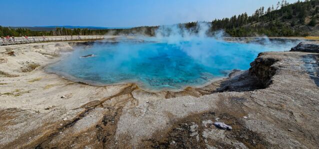 Excelsior Geyser Crater (2)
