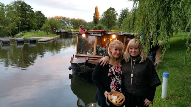 LeAnn and Kathy off to feed the swans (1)