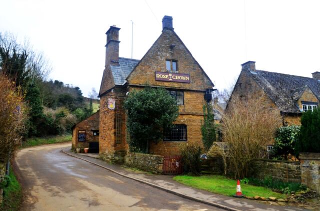 The Rose & Crown - Ratley (3)