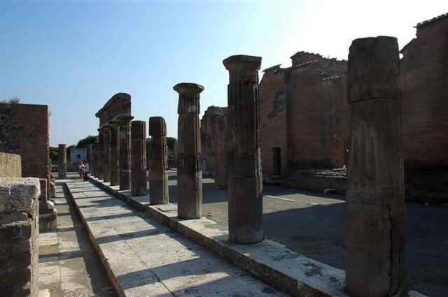 Columns in Forum Pompeii (1)