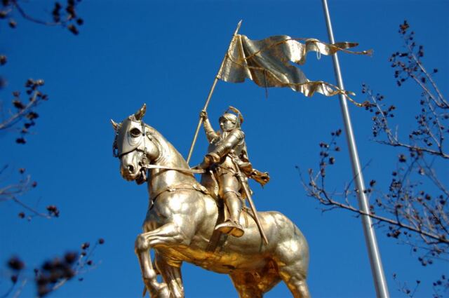 Jean d'Arc statue (1)