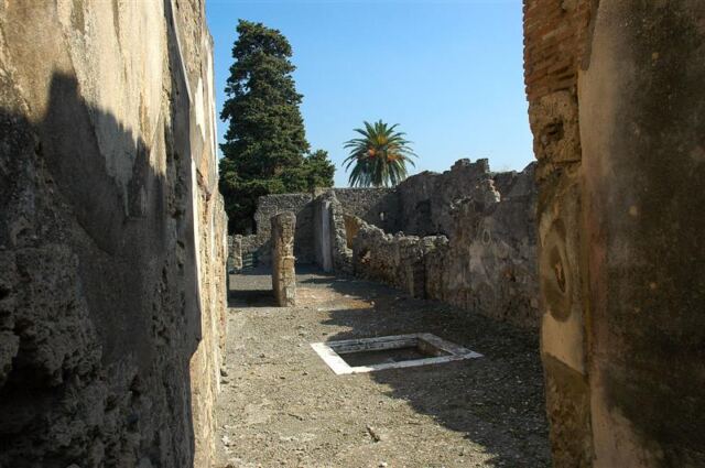 Pompeiian garden